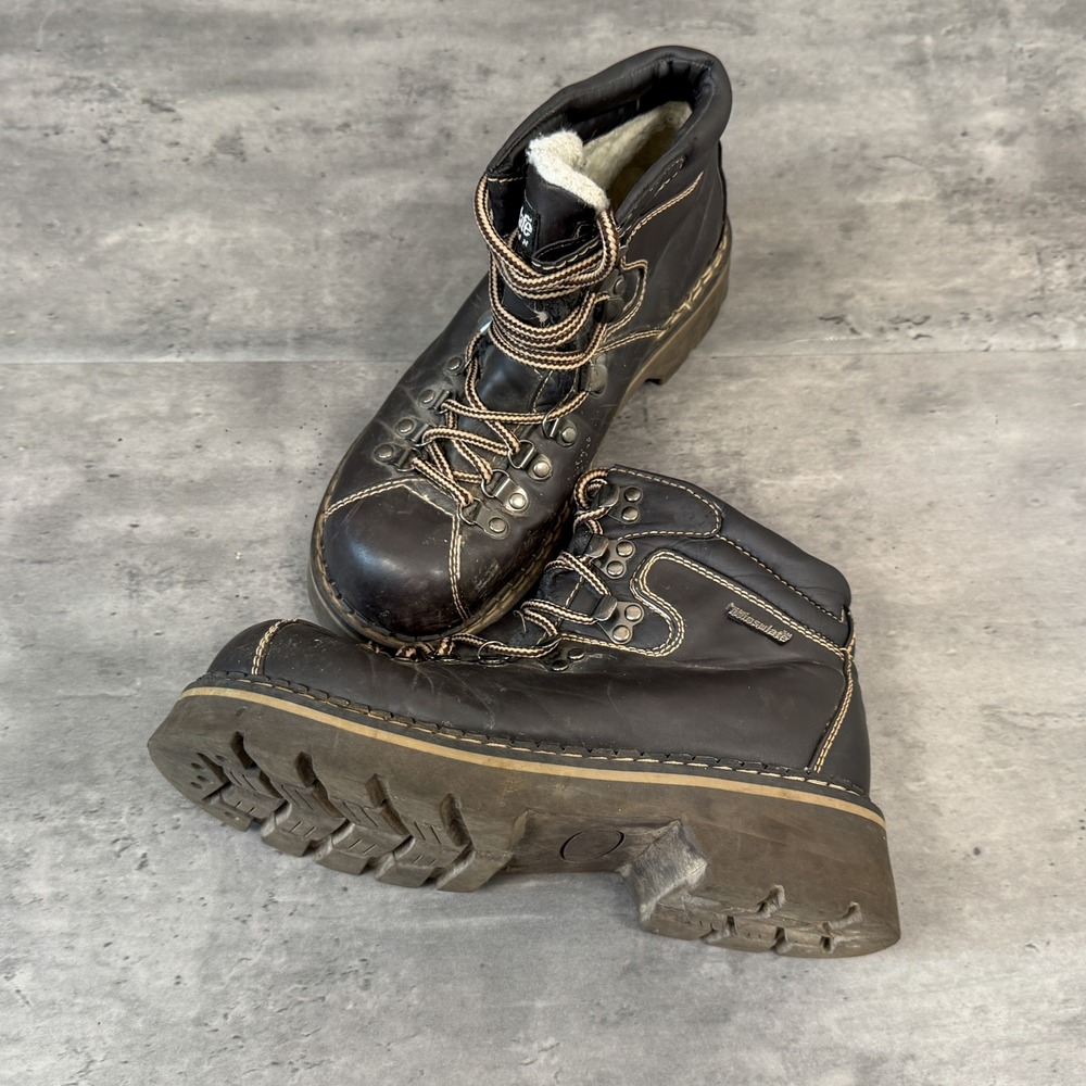 Vintage VTG Y2K 2000s 00s Black Leather Hiking Boots Lug Sole Chunky